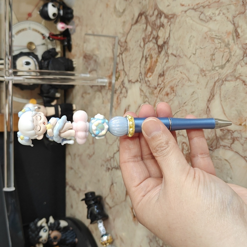Zora Light Blue Pen